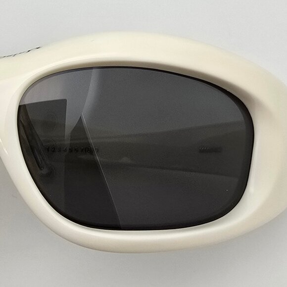 *SOLD* Maison Margiela x Gentle Monster MM002 White Frame Grey Lens Sunglasses - Picture 13 of 16